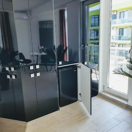 Studio Leon Alezzi Beach Resort Apartment *